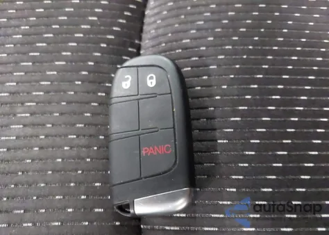 2015 Dodge Journey Sxt z USA, uszkodzony, nr VIN 3C4PDCBG8FT560908